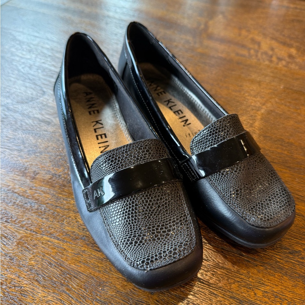 Anne Klein size 6 Black iflex Loafers Flats for Women